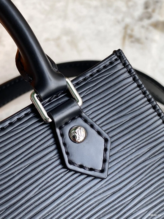 VUITTON LOUIS PLAT PETIT SAC 0722